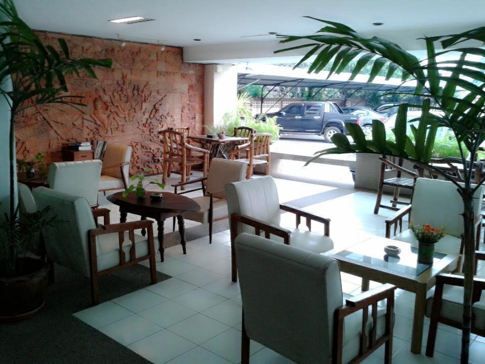 M In Korat Service Apartment Nakhonratchasima Exterior foto